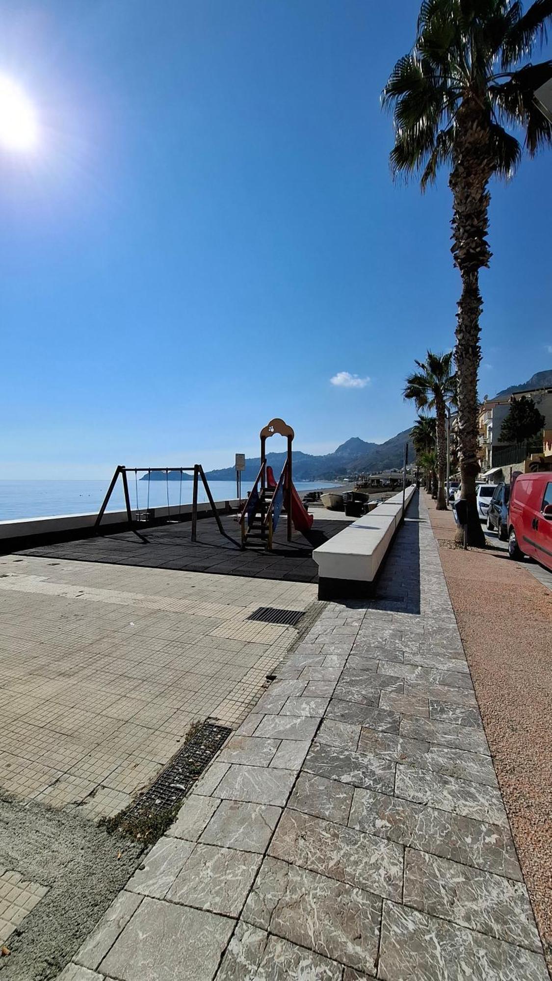 Terrazza Enjoy Apartment Letojanni Exterior photo