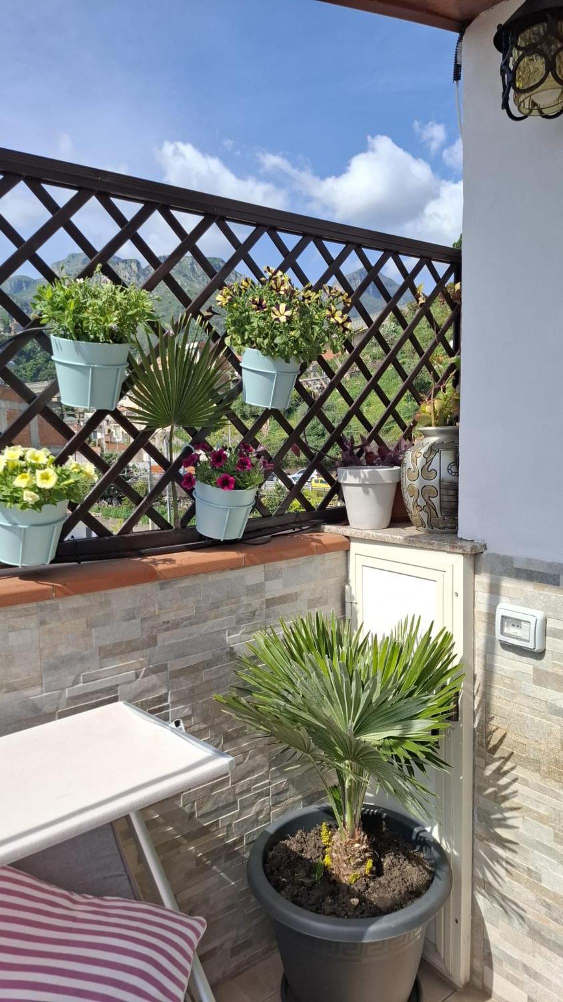 Terrazza Enjoy Apartment Letojanni Exterior photo